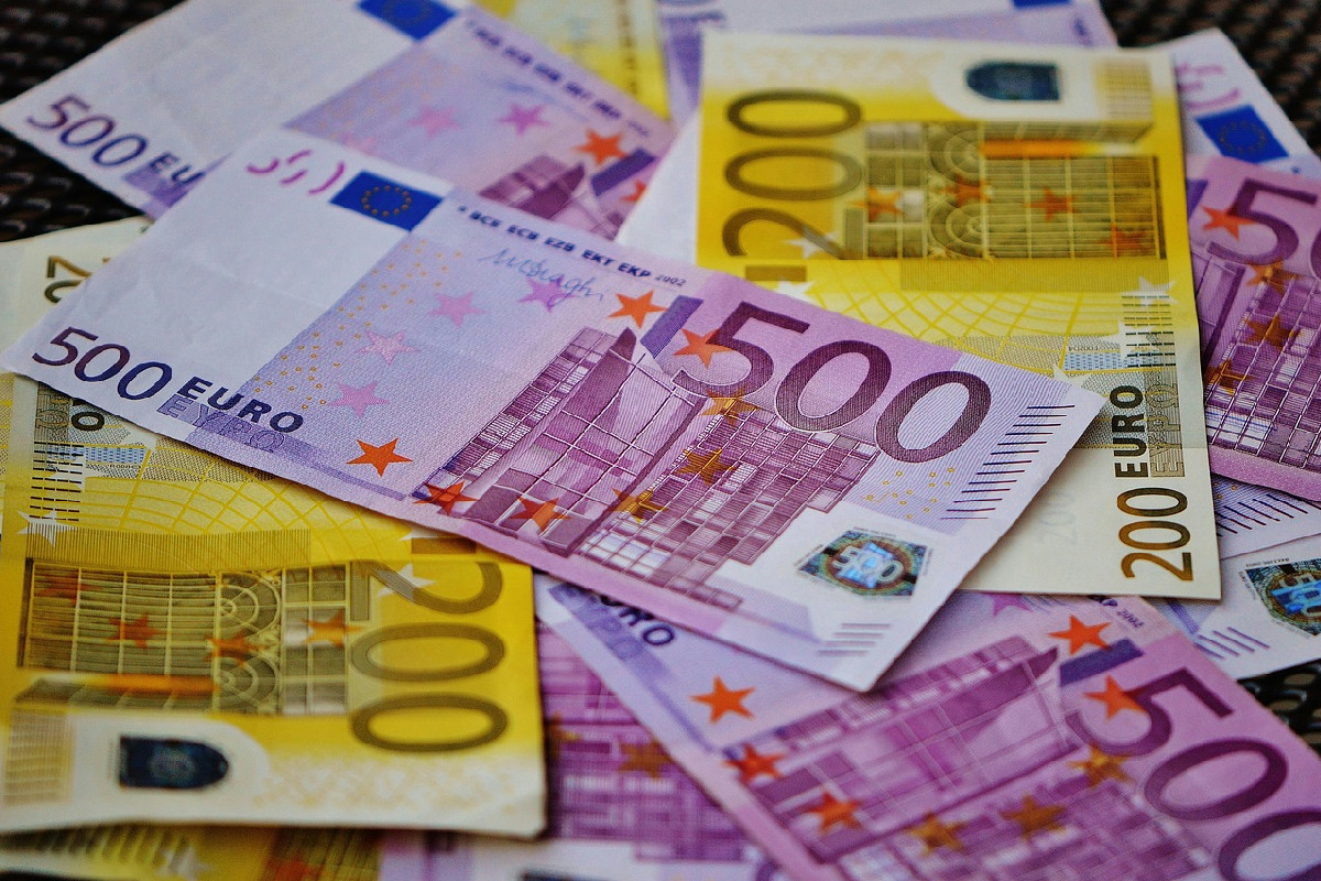 Pensioni novembre 2025, il calendario fa chiarezza: chi riceve prima l’accredito e perché